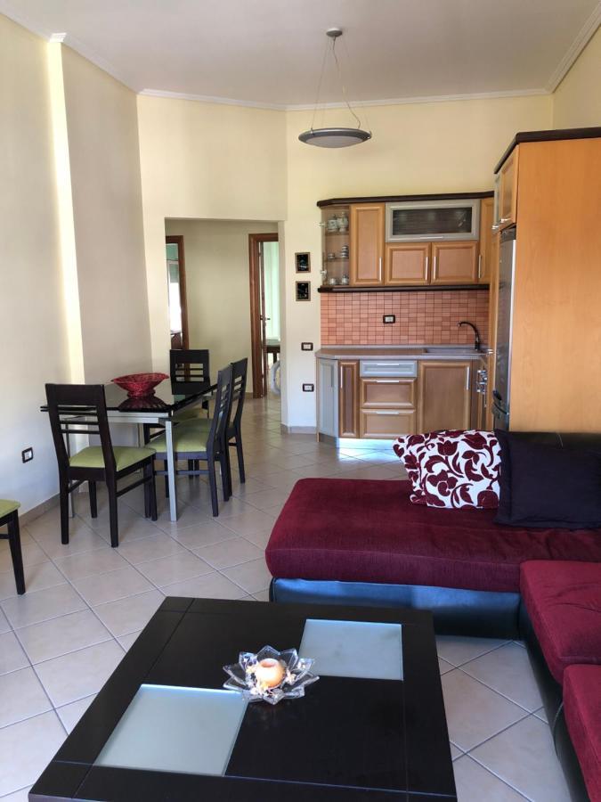 Lungomare Apartment Vlorë エクステリア 写真